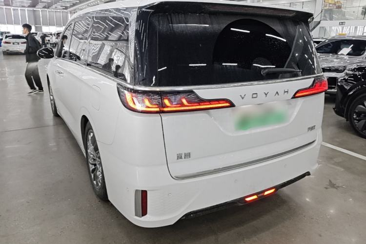 Used VOYAH Dream 2024 PHEV Ultra-Long Range Flagship Edition Exterior 2