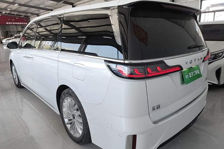 Used VOYAH Dream 2024 PHEV Extended-Range Premium Edition Exterior 2