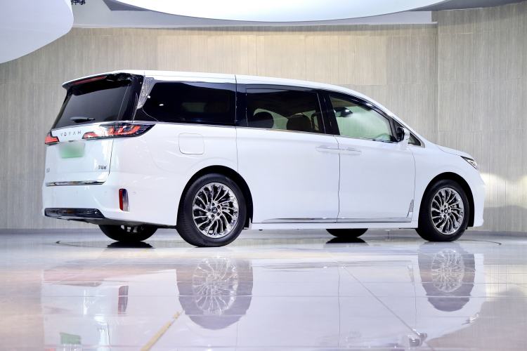 Used VOYAH Dream 2024 PHEV Ultra-Long Range Flagship Edition Exterior 4