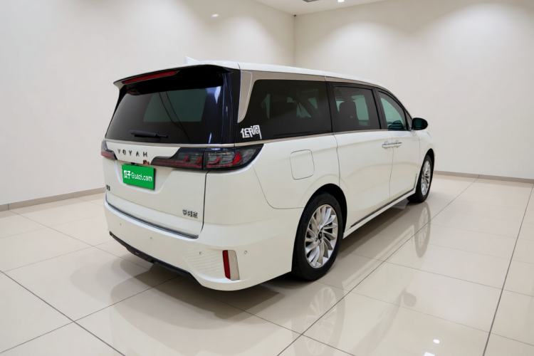 Used VOYAH Dream 2024 PHEV Extended-Range Premium Edition Exterior 5