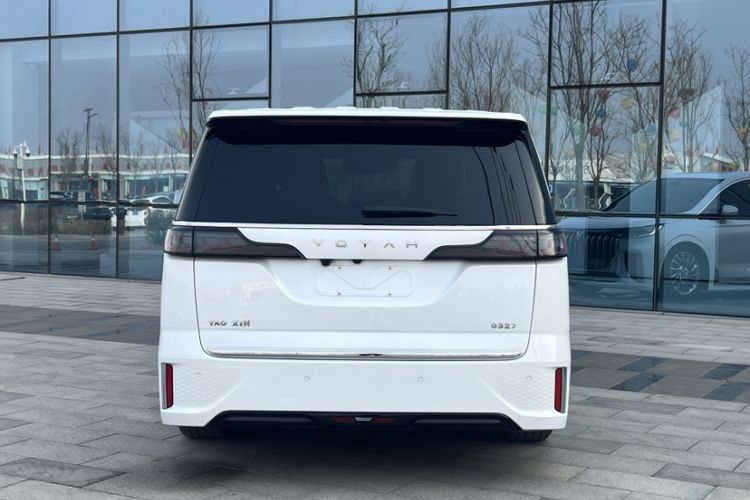 Used VOYAH Dream 2024 PHEV Ultra-Long Range Flagship Edition Exterior 6