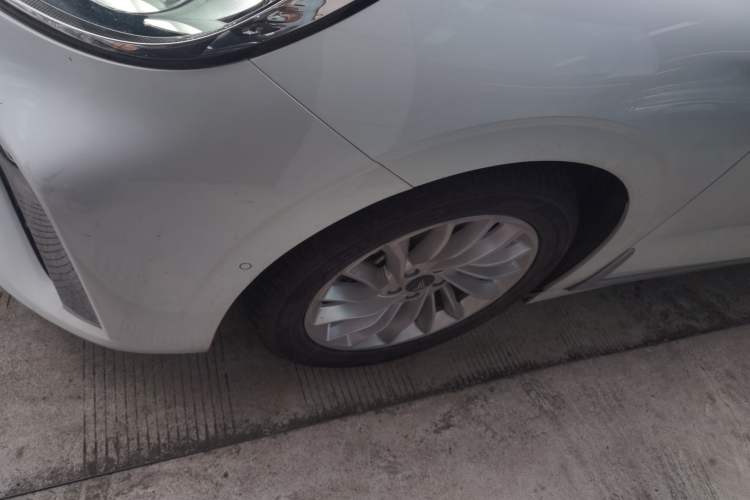Used VOYAH Dream 2024 PHEV Extended-Range Premium Edition Exterior 7