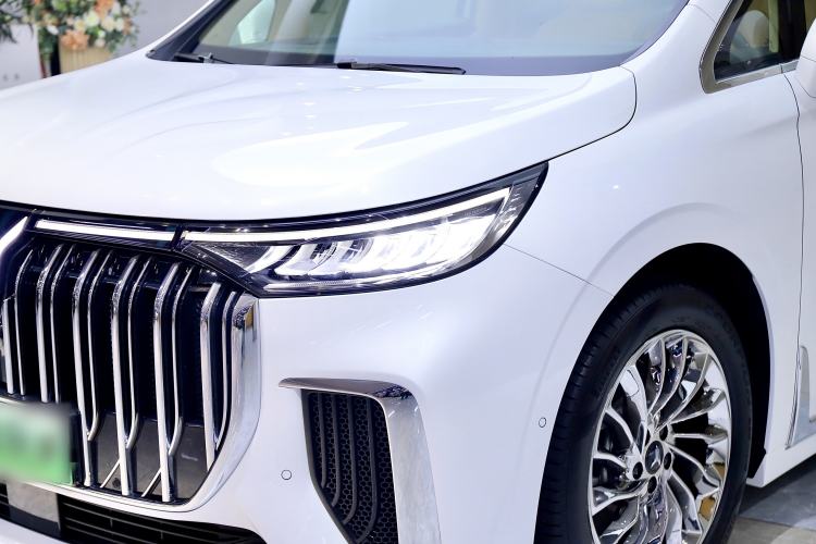 Used VOYAH Dream 2024 PHEV Ultra-Long Range Flagship Edition Exterior 7