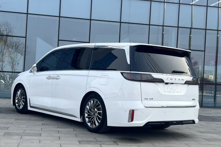 Used VOYAH Dream 2024 PHEV Ultra-Long Range Flagship Edition Exterior 9