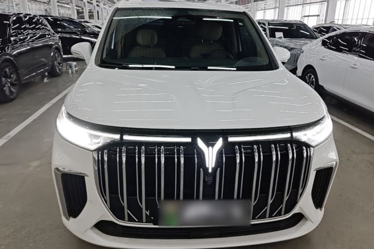 Used VOYAH Dream 2024 PHEV Ultra-Long Range Flagship Edition Front