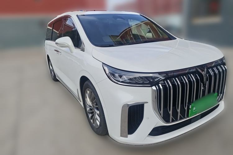 Used VOYAH Dream 2024 PHEV Ultra-Long Range Flagship Edition Front Right 45 Deg