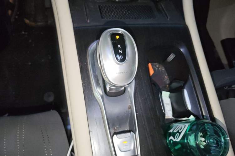 Used VOYAH Dream 2024 PHEV Extended-Range Premium Edition Gear Lever