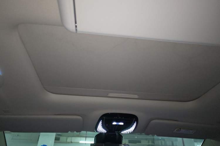Used VOYAH Dream 2024 PHEV Extended-Range Premium Edition Headliner