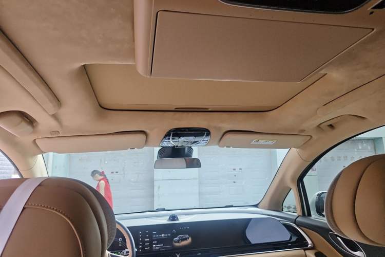 Used VOYAH Dream 2024 PHEV Ultra-Long Range Flagship Edition Headliner