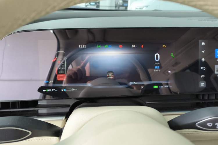 Used VOYAH Dream 2024 PHEV Extended-Range Premium Edition Instrument Cluster