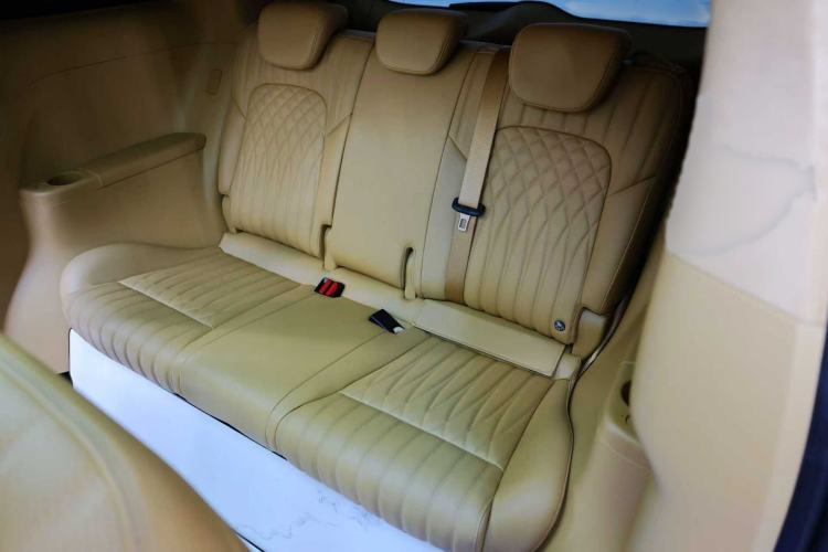 Used VOYAH Dream 2024 PHEV Ultra-Long Range Flagship Edition Interior 11