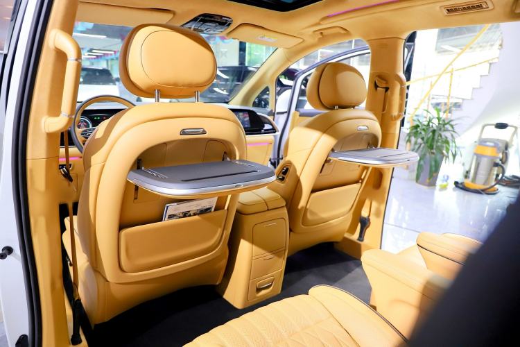 Used VOYAH Dream 2024 PHEV Ultra-Long Range Flagship Edition Interior 7