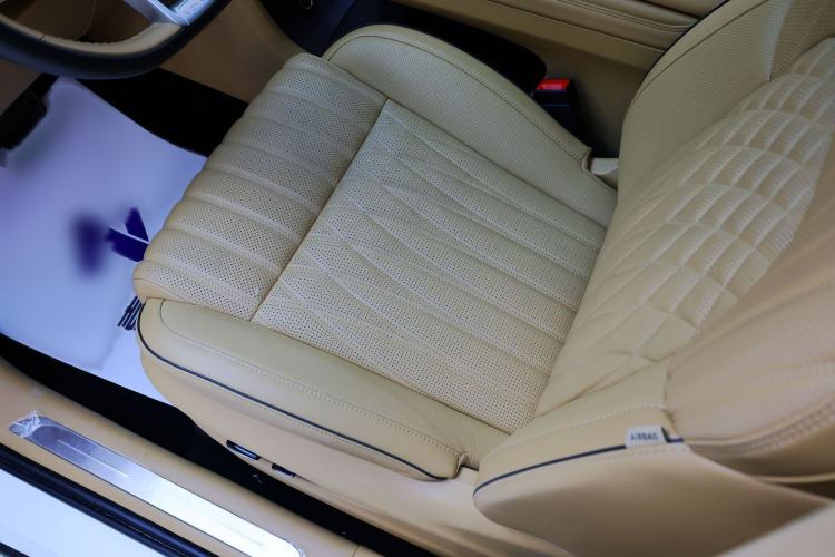 Used VOYAH Dream 2024 PHEV Ultra-Long Range Flagship Edition Interior 7