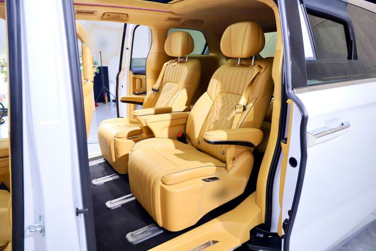 Used VOYAH Dream 2024 PHEV Ultra-Long Range Flagship Edition Interior 8