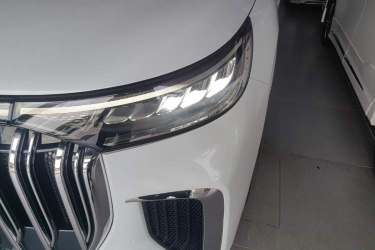 Used VOYAH Dream 2024 PHEV Extended-Range Premium Edition Left Front Headlight
