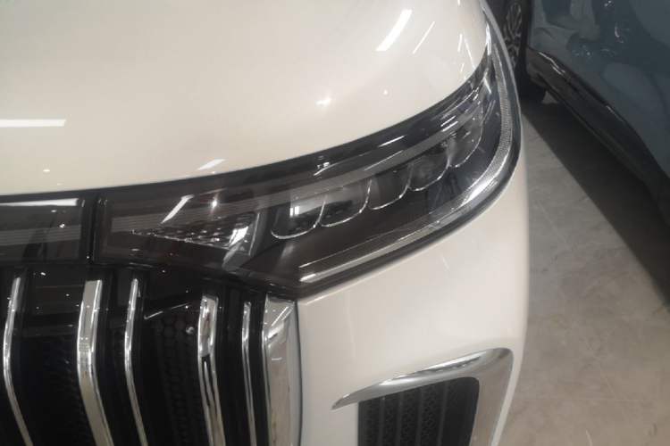 Used VOYAH Dream 2024 PHEV Extended-Range Premium Edition Left Front Headlight