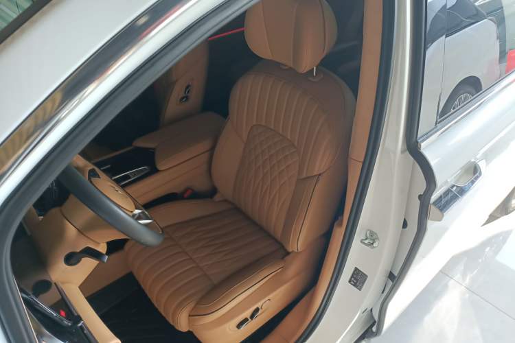 Used VOYAH Dream 2024 PHEV Ultra-Long Range Flagship Edition Left Front Seat