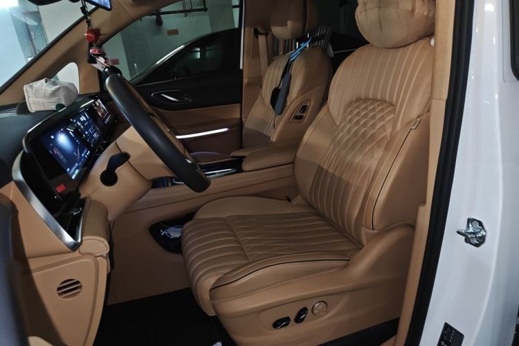 Used VOYAH Dream 2024 PHEV Ultra-Long Range Flagship Edition Left Front Seat