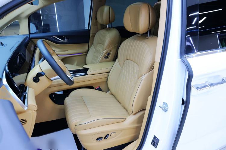 Used VOYAH Dream 2024 PHEV Ultra-Long Range Flagship Edition Left Front Seat