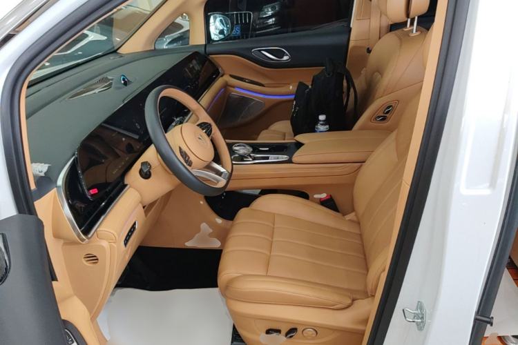 Used VOYAH Dream 2024 PHEV Extended-Range Premium Edition Left Front Seat