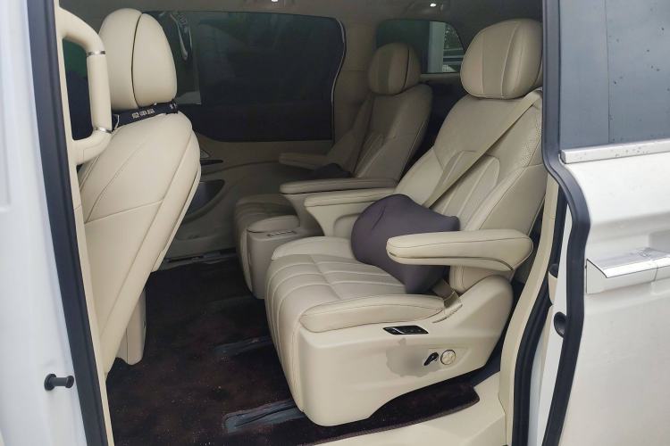 Used VOYAH Dream 2024 PHEV Extended-Range Premium Edition Left Rear Seat