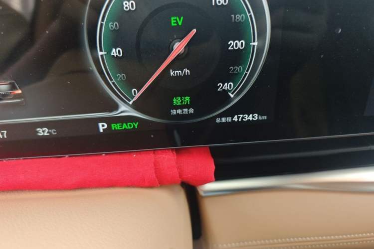 Used VOYAH Dream 2024 PHEV Extended-Range Premium Edition Odometer Close Up