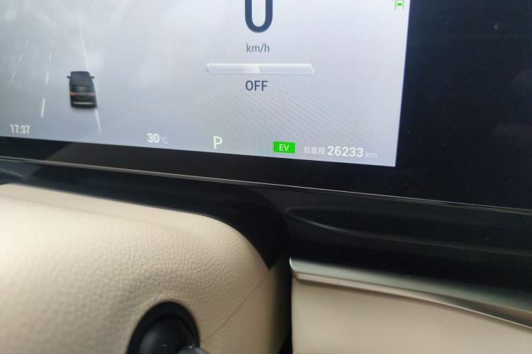 Used VOYAH Dream 2024 PHEV Extended-Range Premium Edition Odometer Close Up