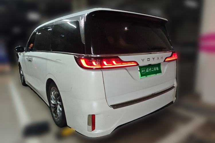 Used VOYAH Dream 2024 PHEV Ultra-Long Range Flagship Edition Rear Left 45 Deg