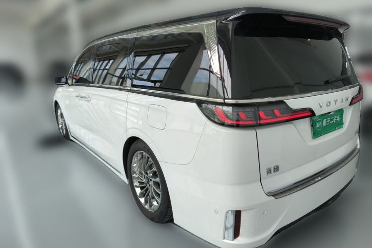 Used VOYAH Dream 2024 PHEV Extended-Range Premium Edition Rear Left 45 Deg