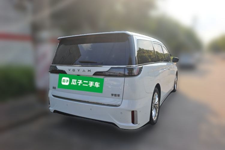 Used VOYAH Dream 2024 PHEV Extended-Range Premium Edition Rear Right 45 Deg