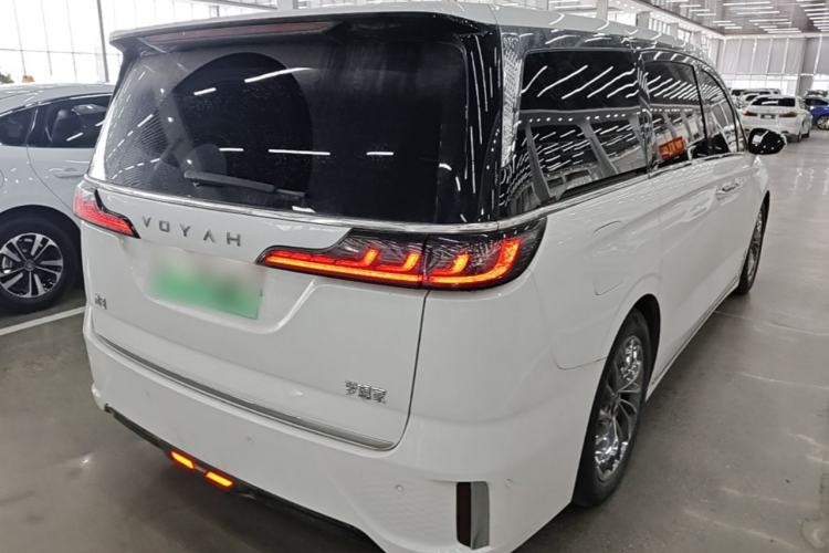 Used VOYAH Dream 2024 PHEV Ultra-Long Range Flagship Edition Rear Right 45 Deg