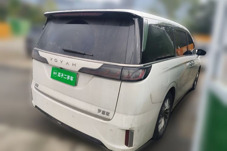 Used VOYAH Dream 2024 PHEV Extended-Range Premium Edition Rear Right 45 Deg