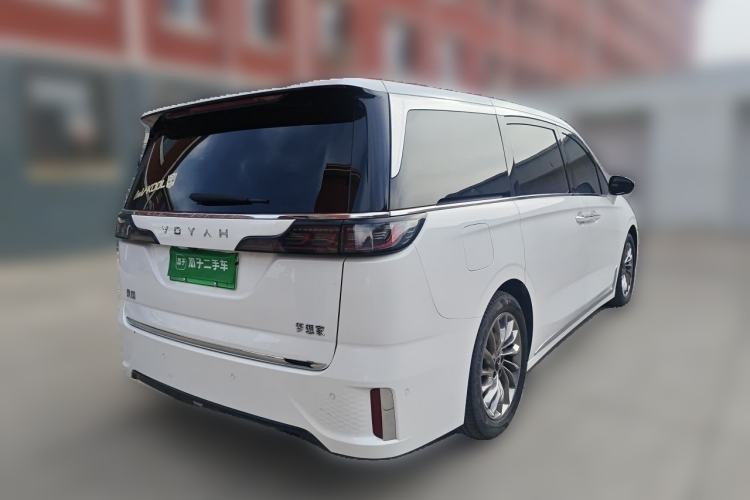 Used VOYAH Dream 2024 PHEV Ultra-Long Range Flagship Edition Rear Right 45 Deg