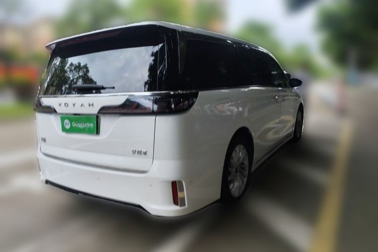 Used VOYAH Dream 2024 PHEV Extended-Range Premium Edition Rear Right 45 Deg