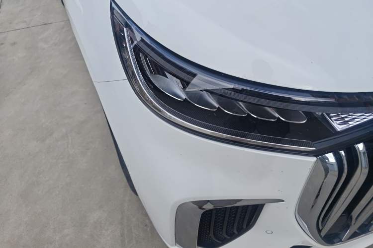 Used VOYAH Dream 2024 PHEV Ultra-Long Range Flagship Edition Right Front Headlight