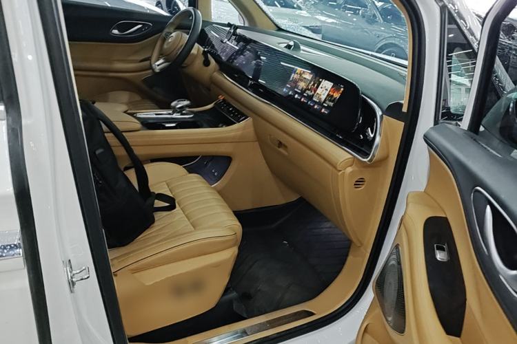 Used VOYAH Dream 2024 PHEV Ultra-Long Range Flagship Edition Right Front Seat