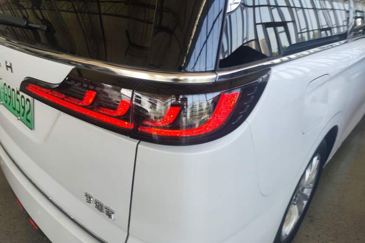 Used VOYAH Dream 2024 PHEV Extended-Range Premium Edition Right Rear Taillight