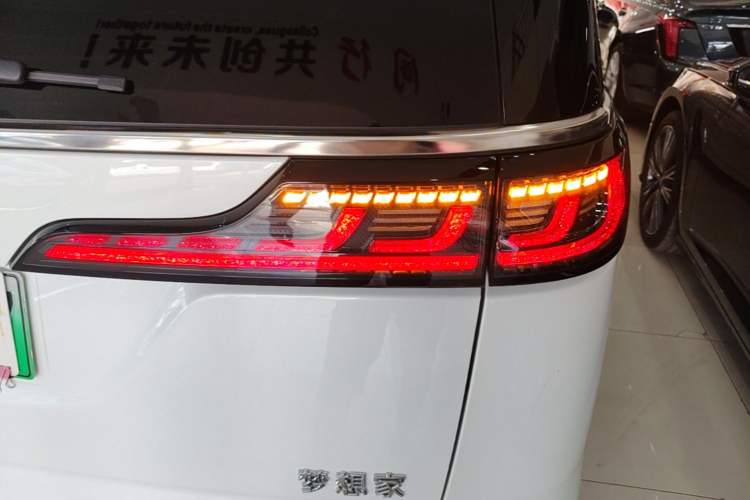 Used VOYAH Dream 2024 PHEV Extended-Range Premium Edition Right Rear Taillight