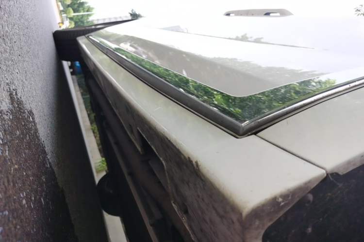Used VOYAH Dream 2024 PHEV Ultra-Long Range Flagship Edition Right Side Sill