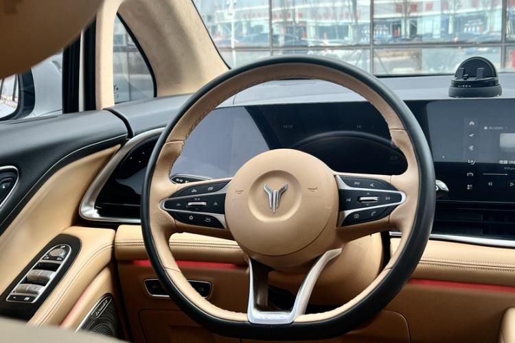 Used VOYAH Dream 2024 PHEV Ultra-Long Range Flagship Edition Steering Wheel