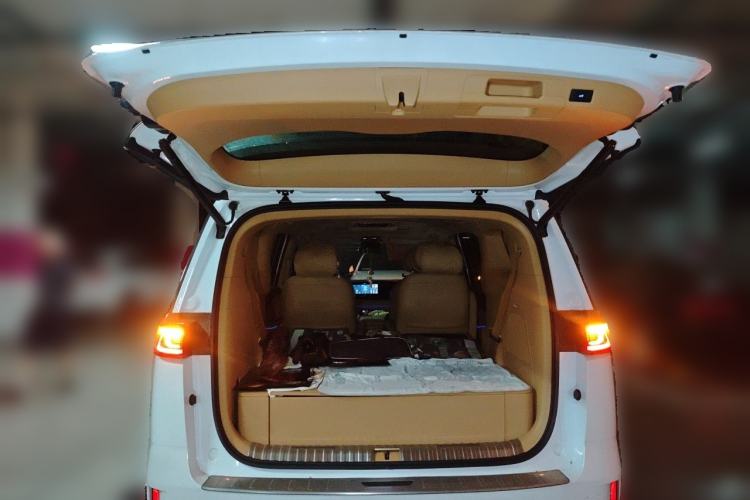 Used VOYAH Dream 2024 PHEV Ultra-Long Range Flagship Edition Trunk