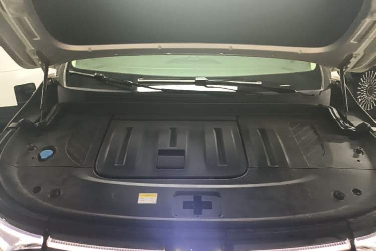 Used VOYAH Dream 2024 EV Long-Range Premium Edition Engine Bay