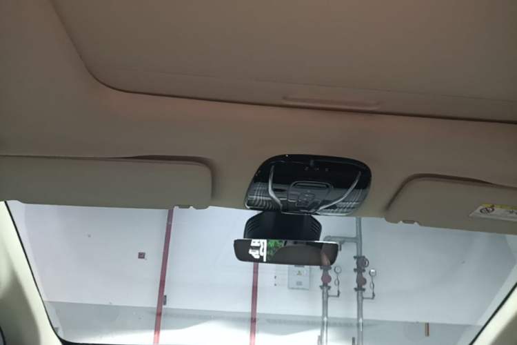 Used VOYAH Dream 2024 EV Long-Range Premium Edition Headliner