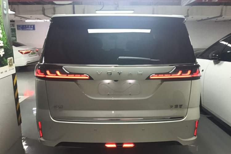 Used VOYAH Dream 2024 EV Long-Range Premium Edition Rear