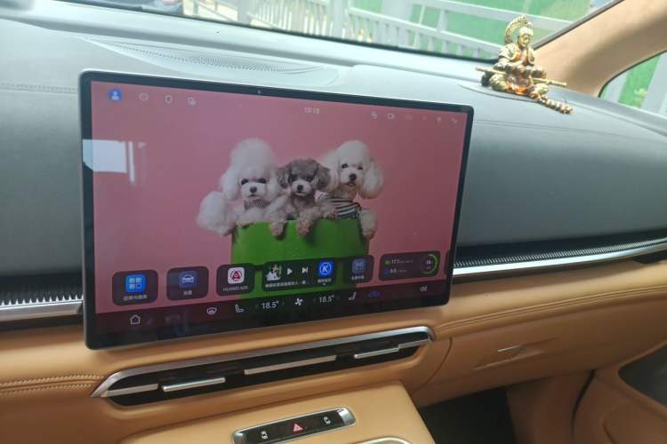 Used VOYAH Dream 2025 PHEV Four-Wheel-Drive Flagship Version – Qiankun Edition Audio And AC Panel