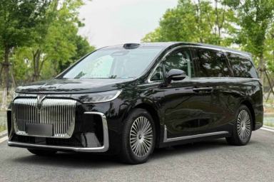 Used VOYAH Dream 2025 PHEV Four-Wheel Drive Prestige Qiankun Edition
