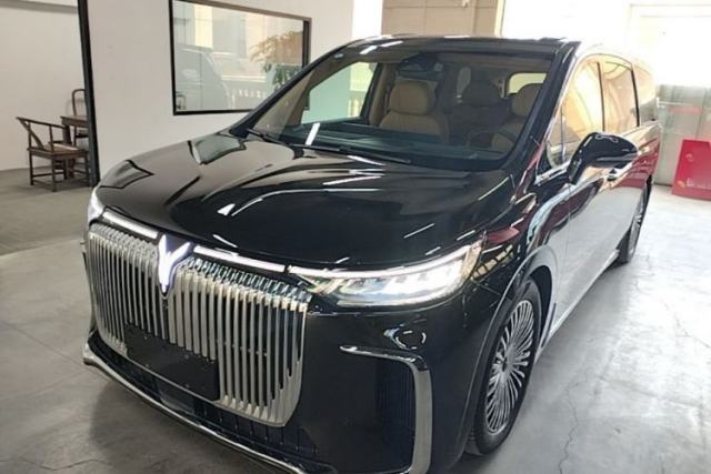 Used VOYAH Dream 2025 PHEV Four-Wheel-Drive Flagship Kunpeng Edition