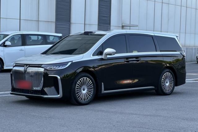 Used VOYAH Dream 2025 PHEV Four-Wheel-Drive Flagship Version – Qiankun Edition