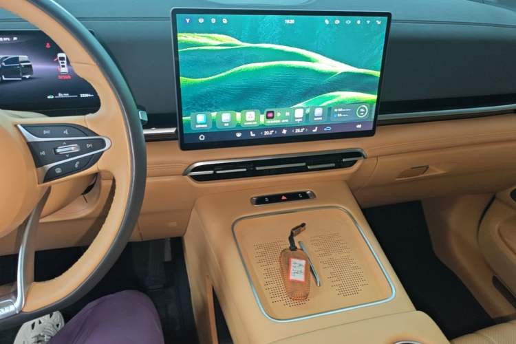 Used VOYAH Dream 2025 PHEV Four-Wheel-Drive Flagship Version – Qiankun Edition Audio And AC Panel