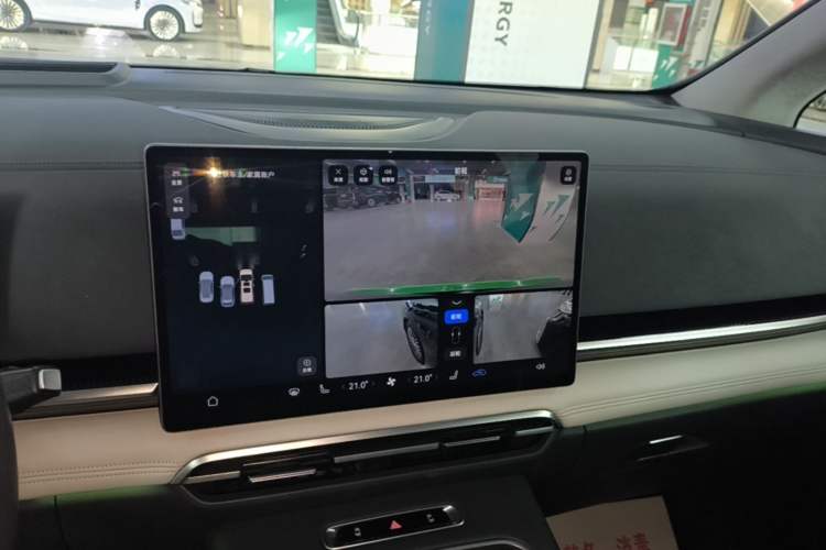 Used VOYAH Dream 2025 PHEV Four-Wheel-Drive Flagship Version – Qiankun Edition Audio And AC Panel